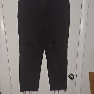 Old Navy Black Distressed Cropped Jeans